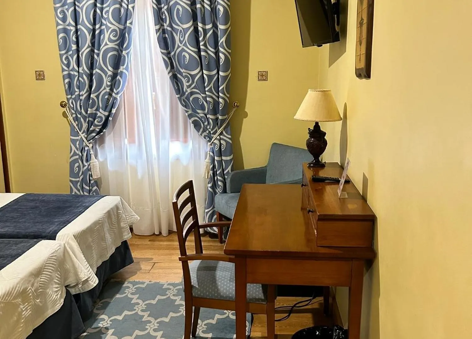 Hotel Casona De La Reyna Toledo